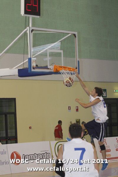 110921 basket 173_tn.jpg